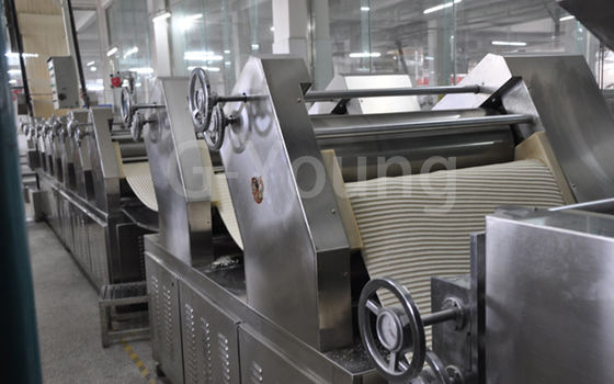 Chine Nouille sèche de machine de développement de nouilles d'ensemble complet d'acier inoxydable faisant la machine fournisseur