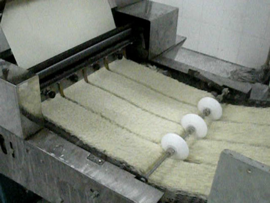 Chaîne de production fonctionnelle multi de nouille fréquence 3T - de 50HZ poids 5T fournisseur