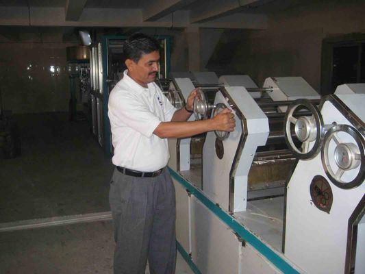Chaîne de production complète de machine de développement de nouilles de technologie de pointe fournisseur